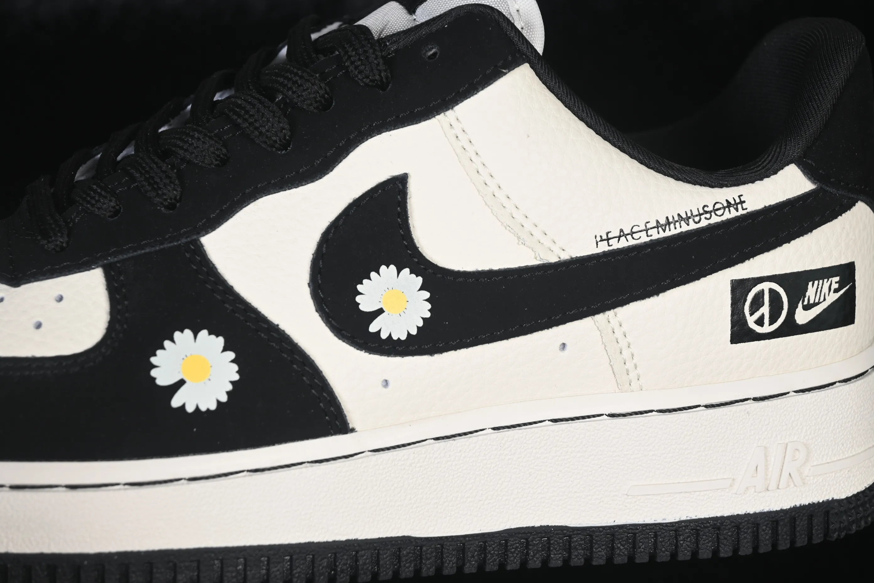 All categories Nk Air Force 1 Air Force series Nk Air Force 1 Low Air Force low-top Nike Air Force 1'07 Low G-Dragon co-branded Daisy beige black hook Air Force 1 low-top casual sneakers LD1999-002